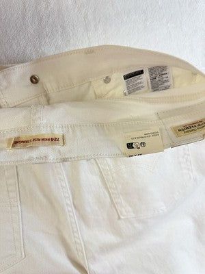 Levis 724 High Rise Slim Straight Jeans 33x32 White Levi’s Denim Women New NWT