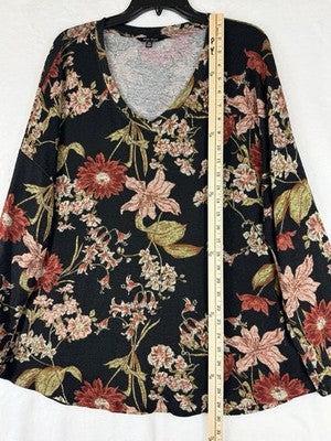 Well Worn Top XXL Womens Black Floral Knit Long Sleeve V Neck