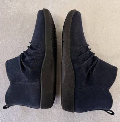 Clarks Cloud Steppers 9 Womens Booties Navy Blue Shoes Womens