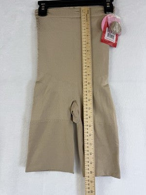 SPANX Slim Cognito Shaping Mid-Thigh Bodysuit Medium 067 Shapewear Beige New NWT