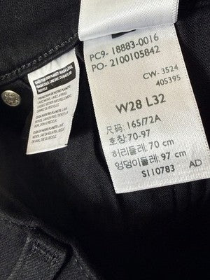 Levis 724 High Rise Slim Straight 28 Womens Black 28x32 Levi’s New NWT