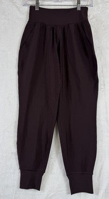 Old Navy Powersoft Leggings XS Petite Burgundy Womens XSP High Rise Joggers