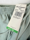 Alfred Dunner Pants Size 10 Pull On Light Green Proportioned Short New NWT