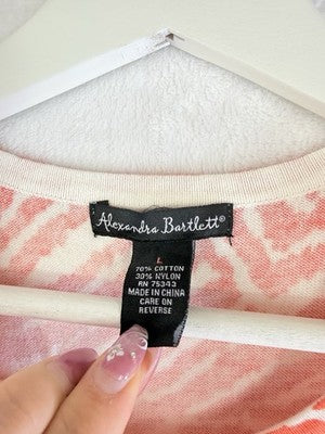 Alexandra Bartlett Sweater Large Sleeveless Red Animal Print Womens Tops