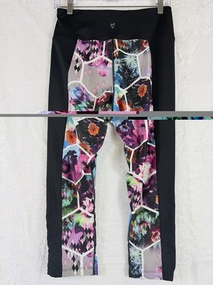 Betsey Johnson Leggings Medium Black Floral Workout Gym Capri