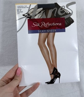 Hanes Silk Reflection Pantyhose Size CD Classic Navy Control Top Nylons 2018 NEW