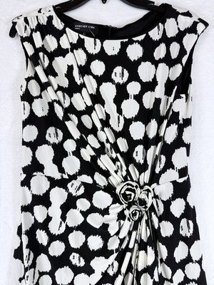 Jones New York Dress 6 Sleeveless Black White Floral Knee Length Polka Dot Women