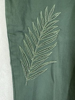 Susan Graver 14 Cropped Jeans Straight Leg Green Embellished Leaf