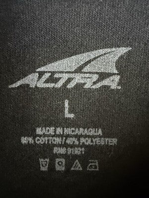 Altra Running T Shirt Mens Large Black Short Sleeve Stay Out There Crew Neck Tee