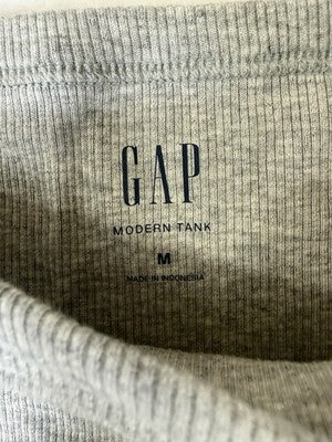 Gap Modern Tee Tank Top Medium Gray Apron Neck Womens Ribbed Sleeveless New NWT