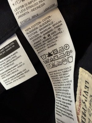 Levis Baggy Dad Cargo Shorts 26 Womens Black Grunge 90s Skater 11”