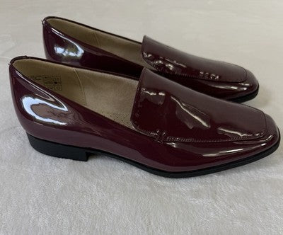 Lands End Classic Patent Leather Loafer 8 Womens Shoes Slip On Burgundy Red