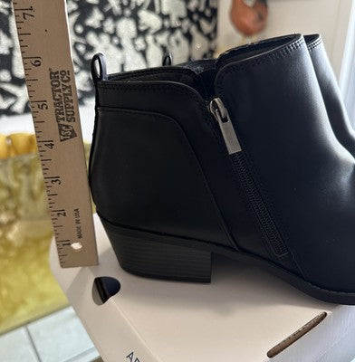 New Arizona Castle Booties Womens 11 Black Size Zip Stacked Heel Shoes
