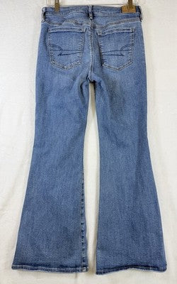 American Eagle Low Rise Flare Jeans 6 Short Blue Womens