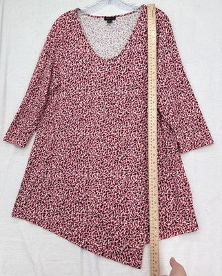 J Jill Wearever Top Medium Tunic 3/4 Sleeve Womens Red Black Pink Print Missy