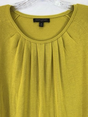 Banana Republic Sweater Women Medium Yellow 3/4 Sleeve Pleated Lightweight Soft