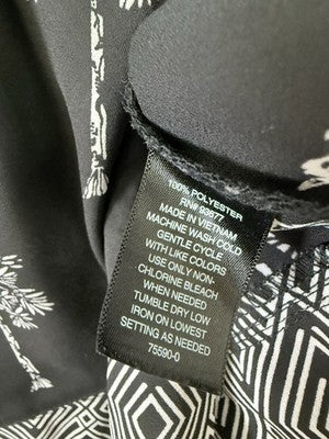 Worthington Top Medium Womens Short Sleeve Black Giraffes V Neck Safari Blouse