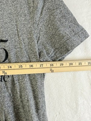 Banana Republic Tee Men Medium Gray Short Sleeve T Shirt Graphic NYC
