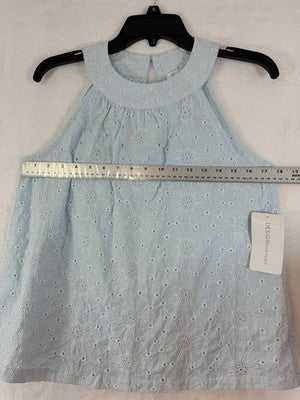 Design History Top Small Blue Embroidered Floral Stitch Fix NWT *FlawRead* NEW