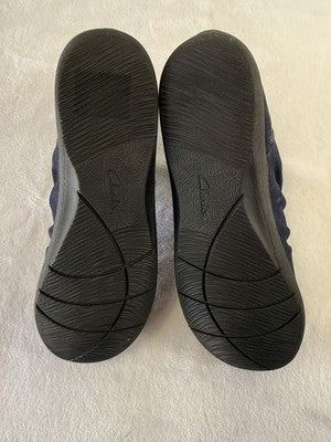 Clarks Cloud Steppers 9 Womens Booties Navy Blue Shoes Womens