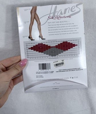 Hanes Silk Reflection Pantyhose Size CD Classic Navy Control Top Nylons 2018 NEW