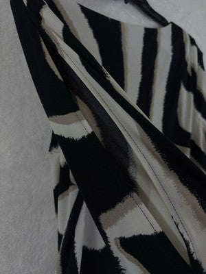 Chicos Size 2 Dress Zebra Print Blouson 3/4 Sleeve Cold Shoulder Womens Large