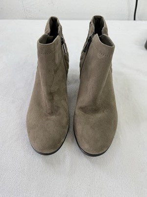Easy Spirit Shoes 8.5 Womens Booties Faux Suede Side Zip Beige