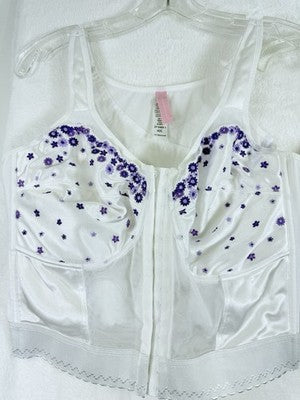 Comfort Choice 42C Longline Bras Lot White Embroidered Posture Front Close
