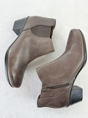 Clarks Womens Shoes 8.5 Leather Booties Brown Emslie Noreen New