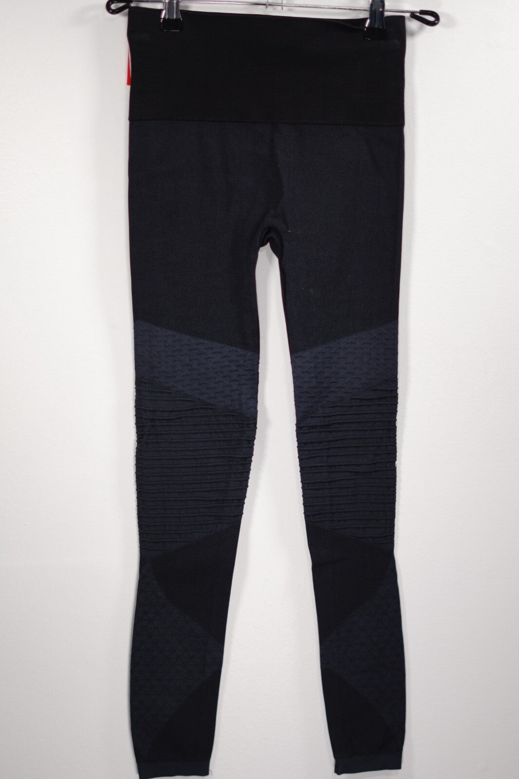 Spanx Leggings XS Seamless Moto Very Black Compression NWT