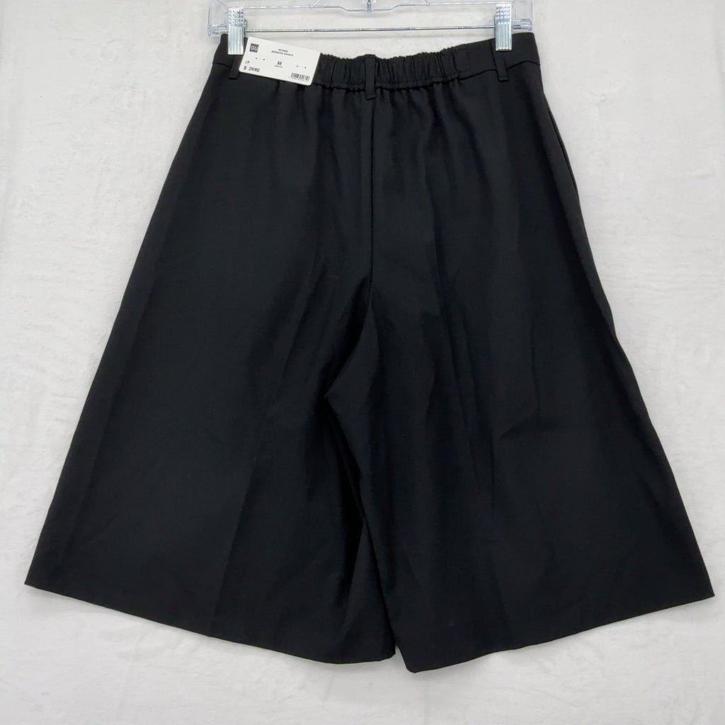 GU Uniqlo Wide Leg Bermuda Shorts M Medium Womens Black Pleated Hipster New NWT