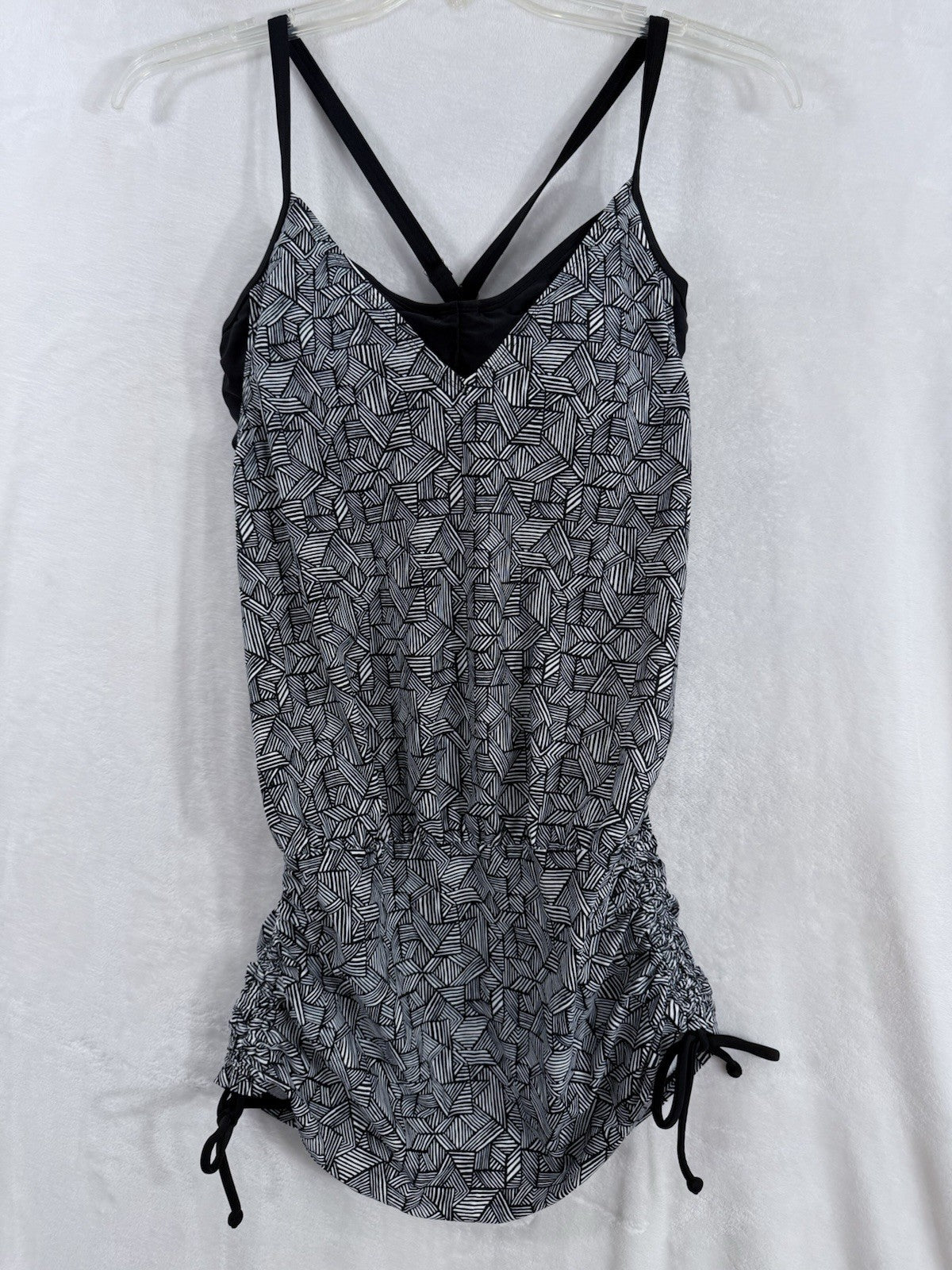 Athleta Swim Tankini Top 36B 36C Black White Swimsuit Scrunch Sides Laguna
