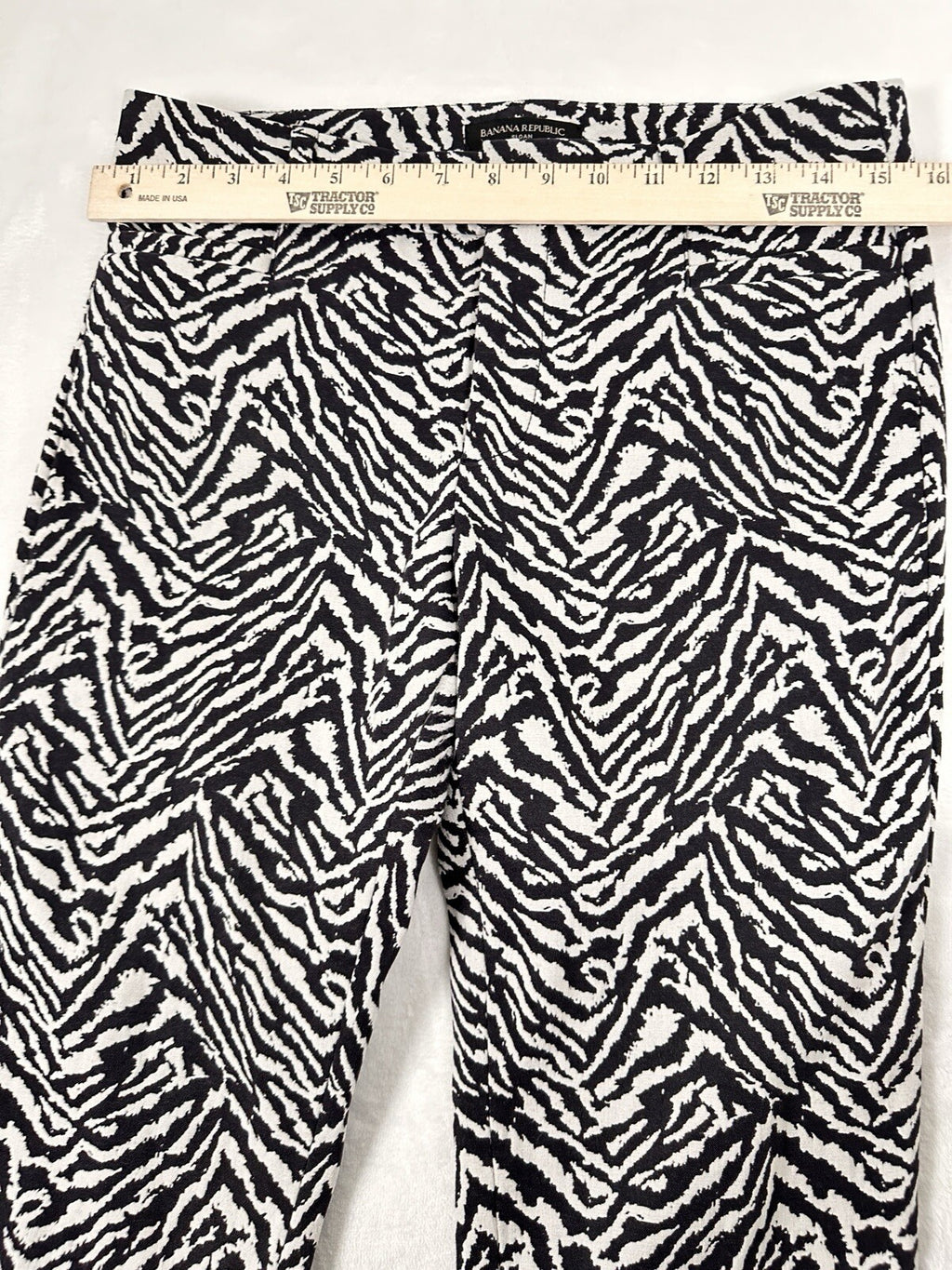 Banana Republic Sloan Pants 4S 4 Short Black White Zebra Stripe Womens