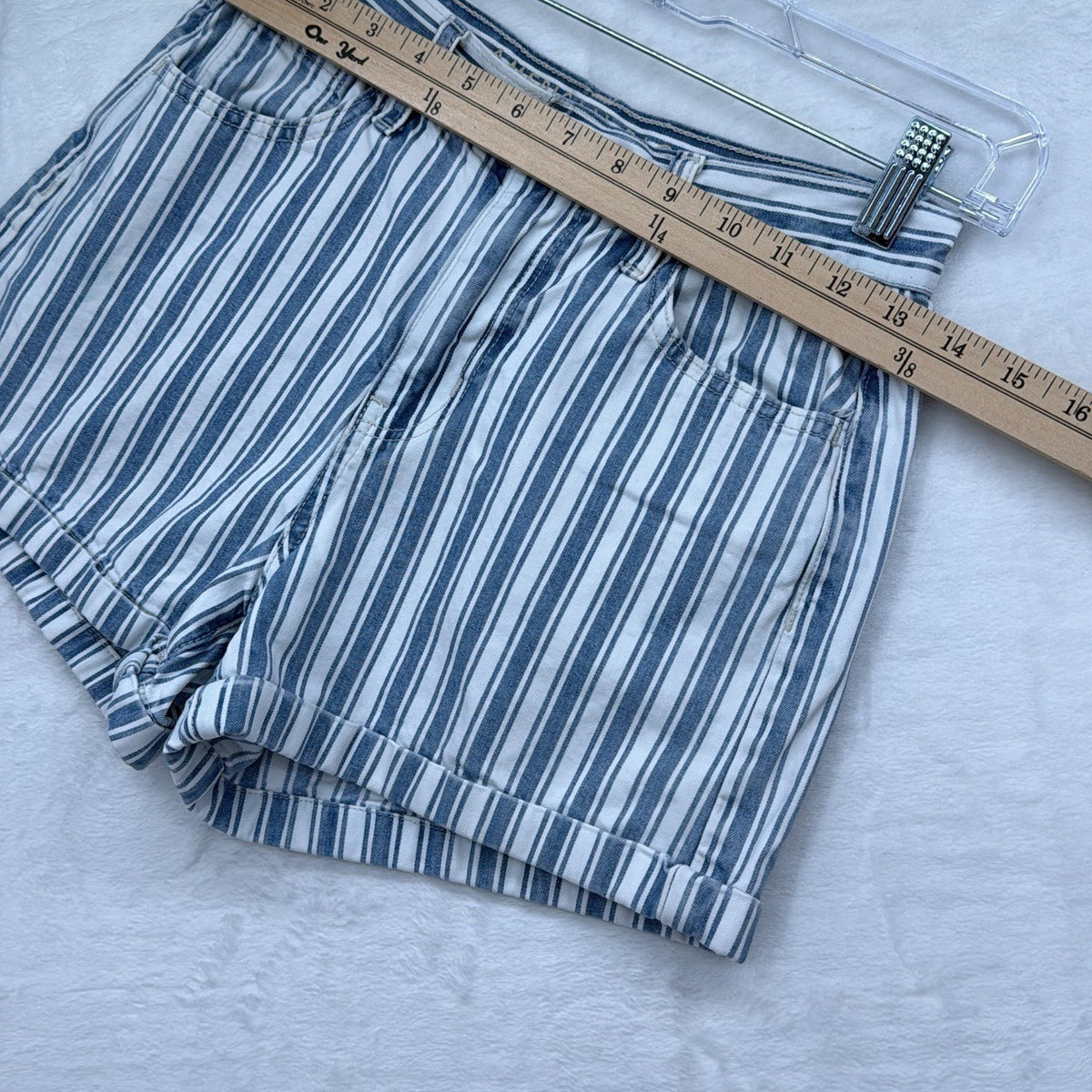 American Eagle Jean Shorts 0 Women Blue White Striped Denim Cuffed 100% Cotton