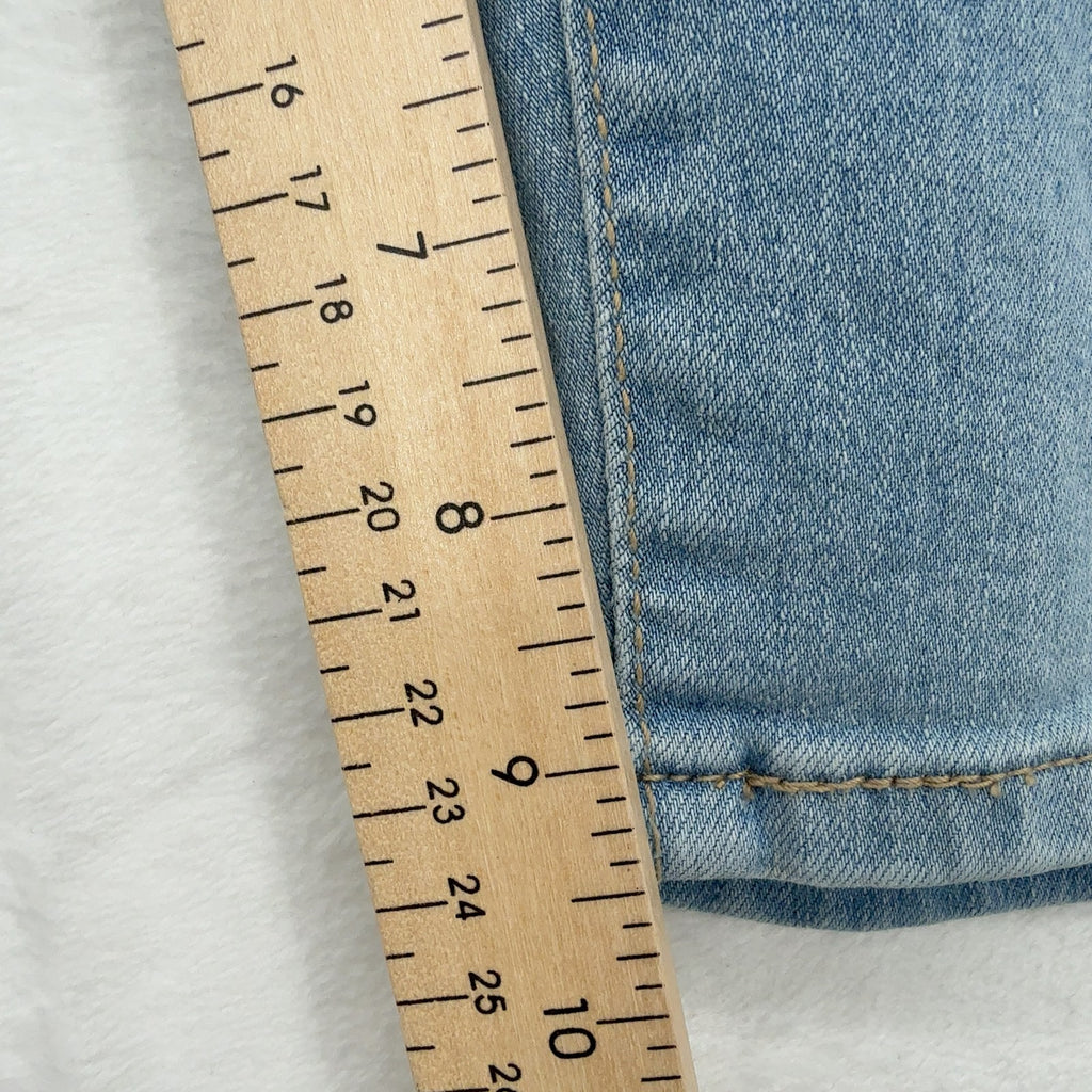 Levi's Shaping Bermuda Shorts 27 Womens Light Blue Jean Denim 9.5”