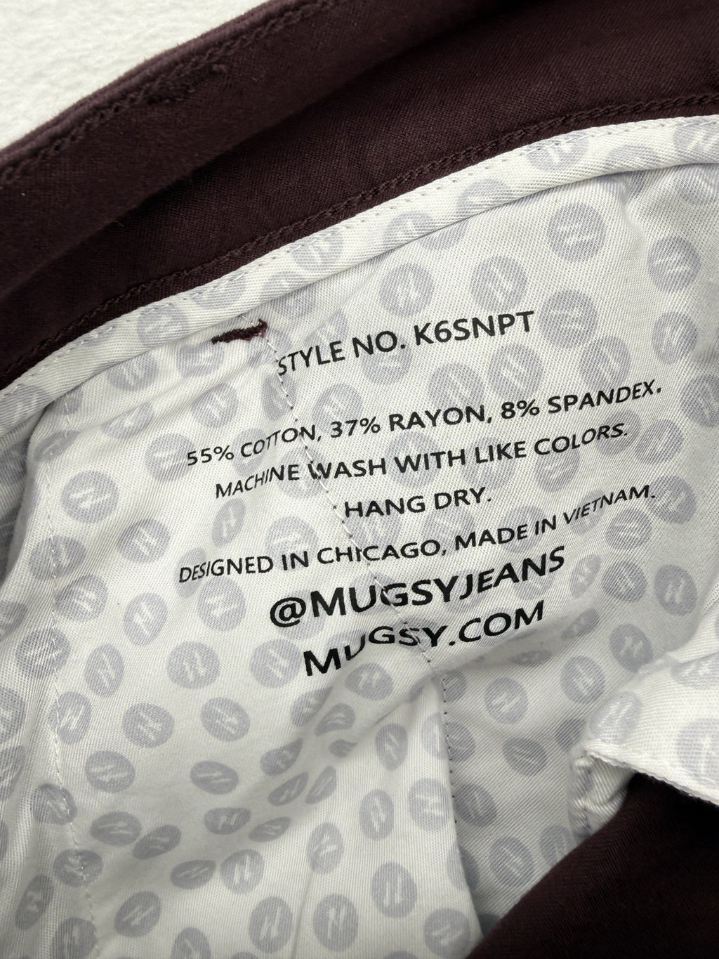 Mugsy Shorts 33 Ports 9” Maroon Chino Mens