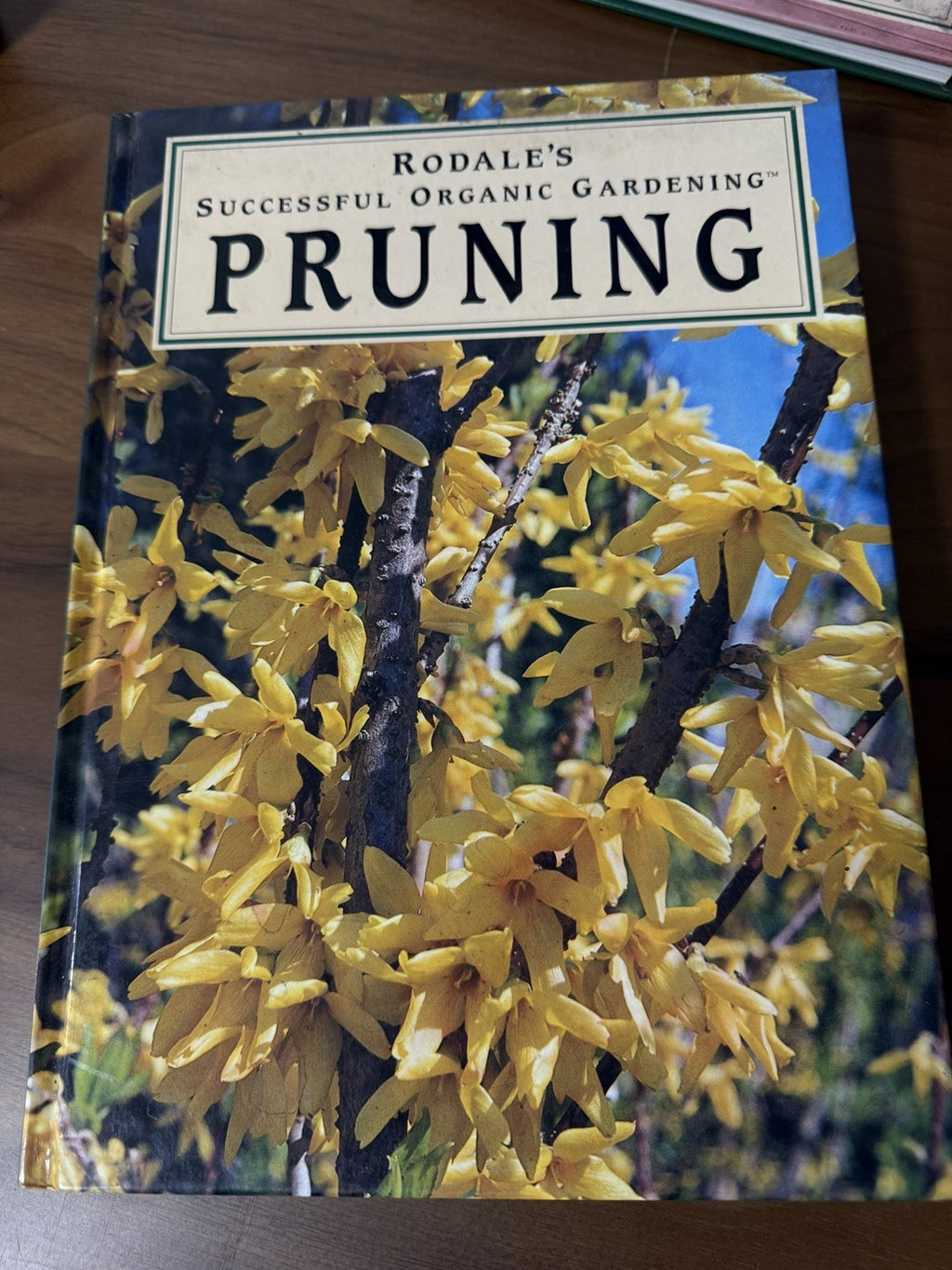 4 Rodale’s Successful Organic Gardening Books Landscaping Trees Pruning Lot