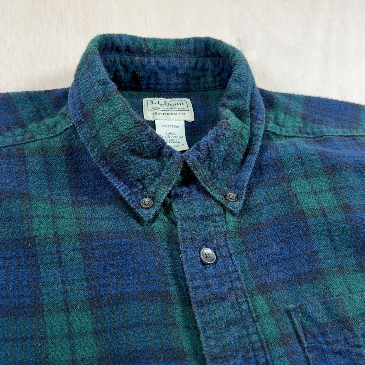 L.L.Bean Traditional Fit Flannel Shirt L Mens blue Black Watch plaid 100% cotton
