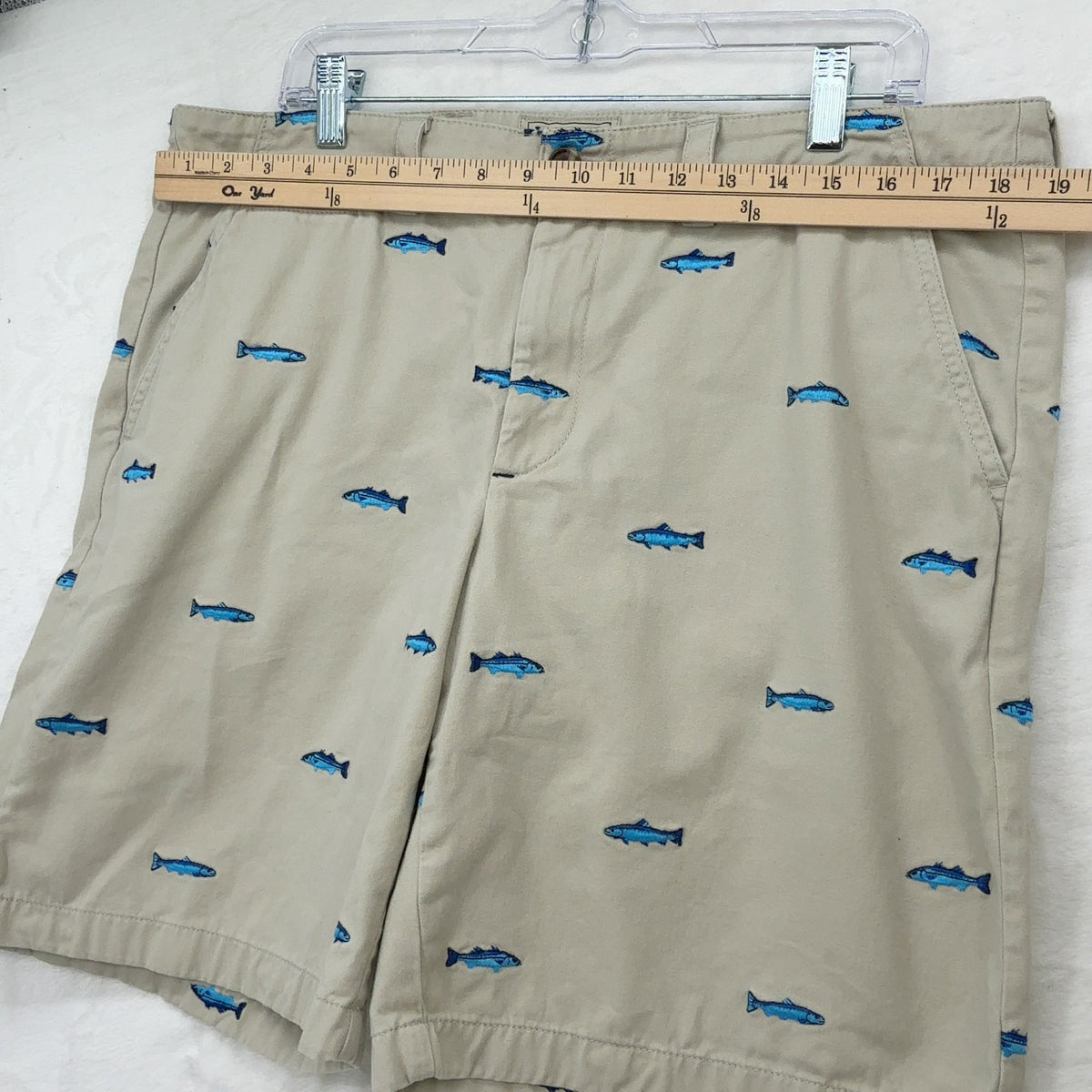 LL Bean Chino Trout Shorts 36 Mens Khaki Embroidered Fish Beige Classic Fit 9”