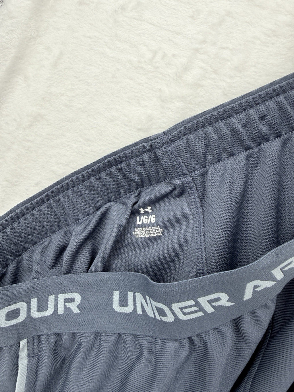 Under Armour Women's Shorts Large Tech 3” Play Up Gray Workout Running
