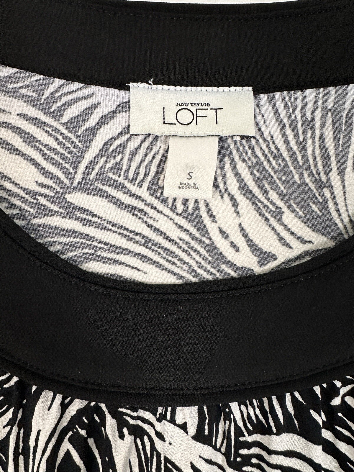 Ann Taylor LOFT Dress Small Sleeveless Black White Palm Tree Print A Line