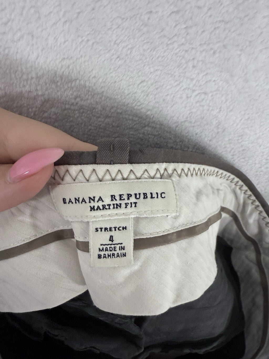 Banana Republic Martin Fit Shorts Size 4 Womens Brown 9” Inseam Cotton Blend