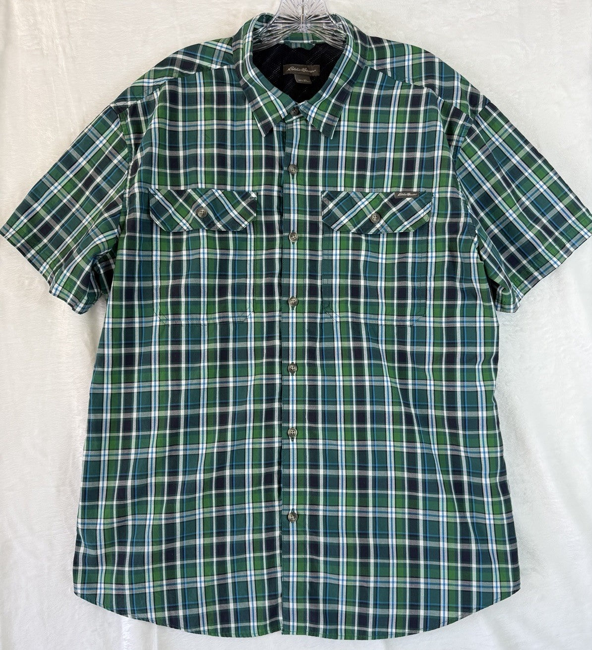 Eddie Bauer XL Short Sleeve Shirt Green Blue Button Up Lightweight