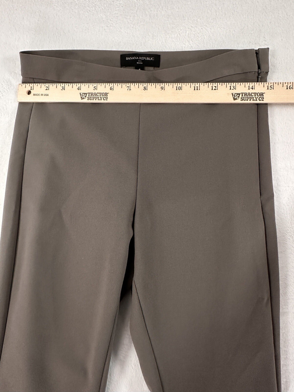 Banana Republic Devon Pants Size 4 Gray Beige Ankle Womens