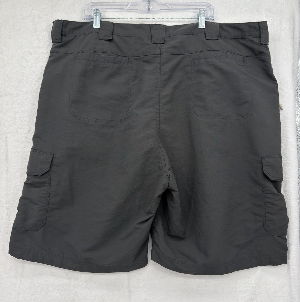 Wrangler Authentics Cargo Shorts Mens 46 Gray 9.5” Nylon
