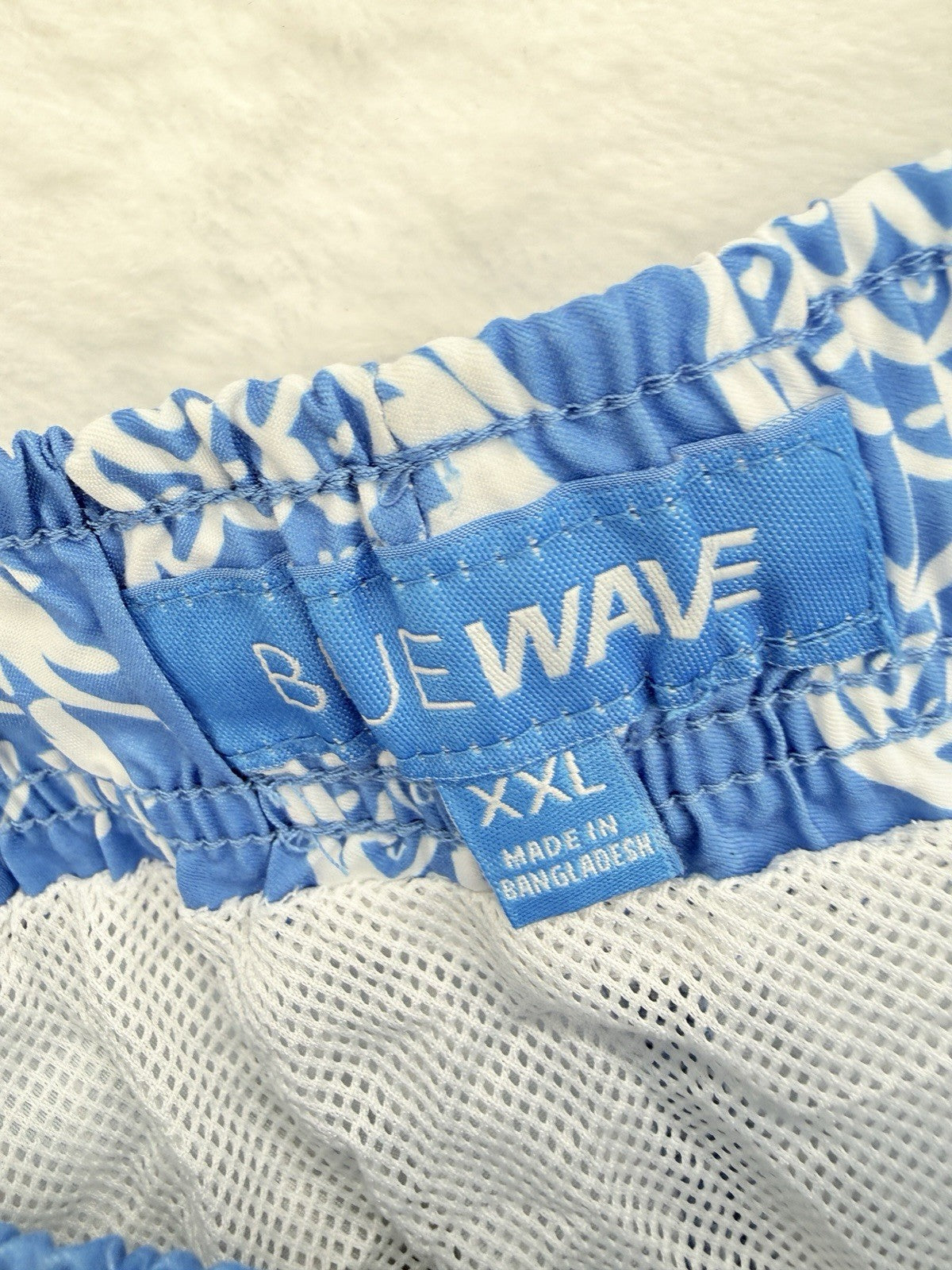 Blue Wave Swim Trunks XXL Mens Blue Pineapple Swimsuit Mesh Lined 6” New NWT