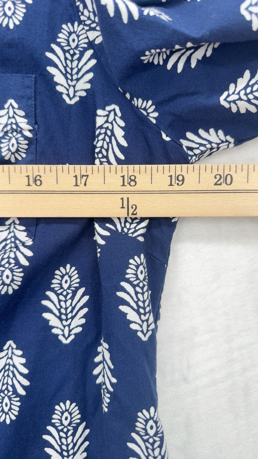 J.Crew Regenerative Cotton Blend Button-Up Shirt Medium Womens Blue Long Sleeve