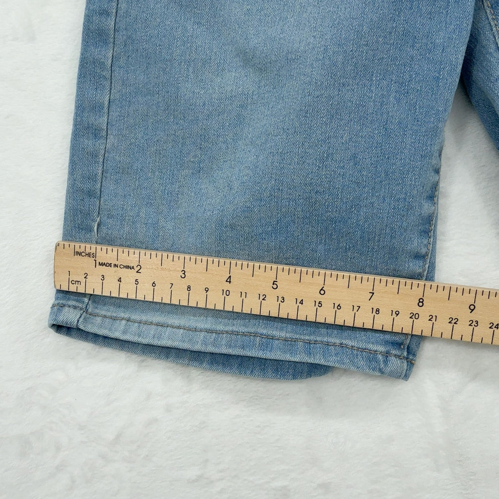 Levi's Shaping Bermuda Shorts 27 Womens Light Blue Jean Denim 9.5”