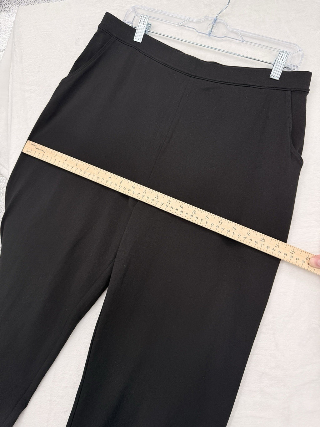 LL Bean Perfect Fit Pants XL Black Straight Leg Knit Pull On Womens