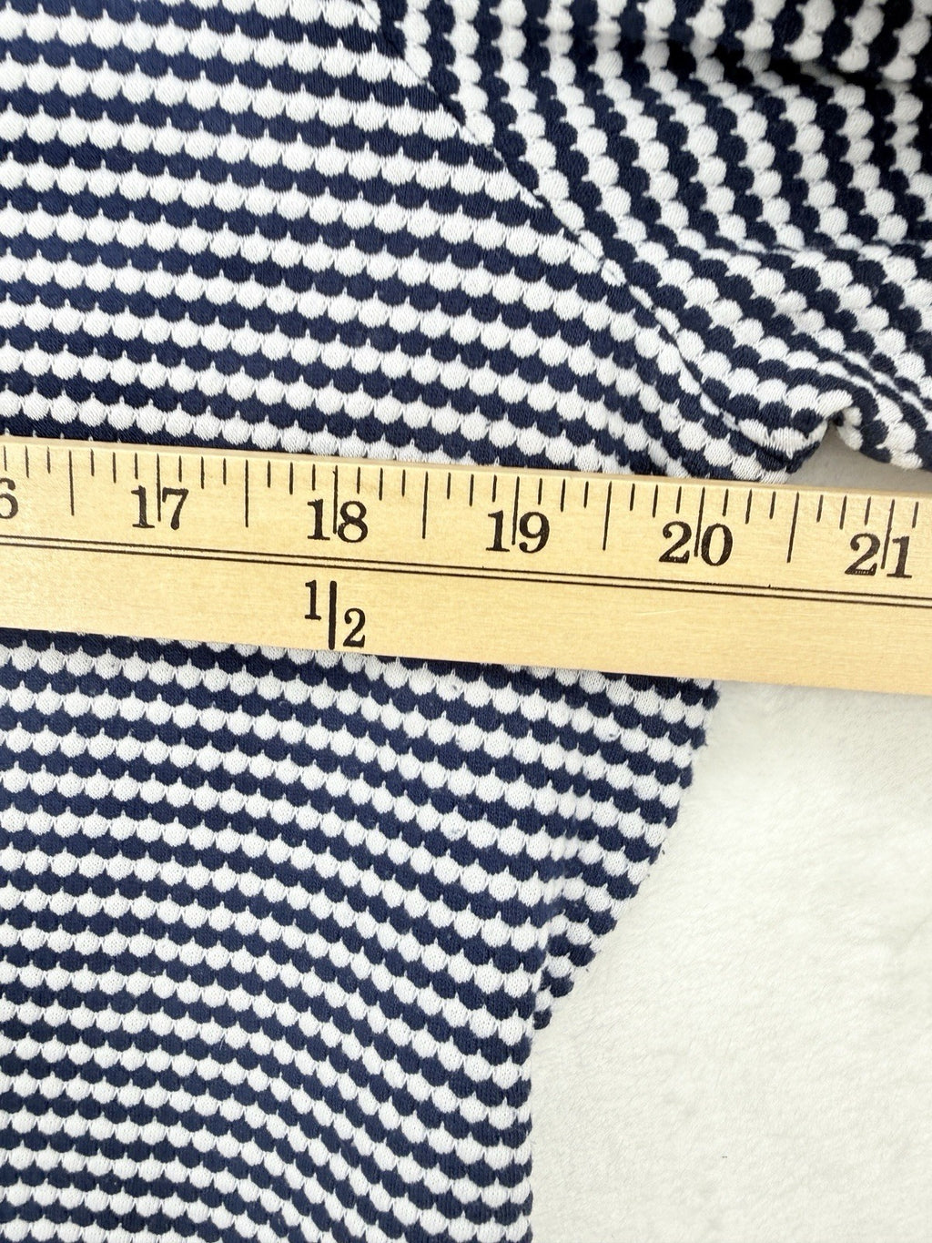 Liz Claiborne Top Medium Short Puff Sleeve Blue White Striped Knit Womens